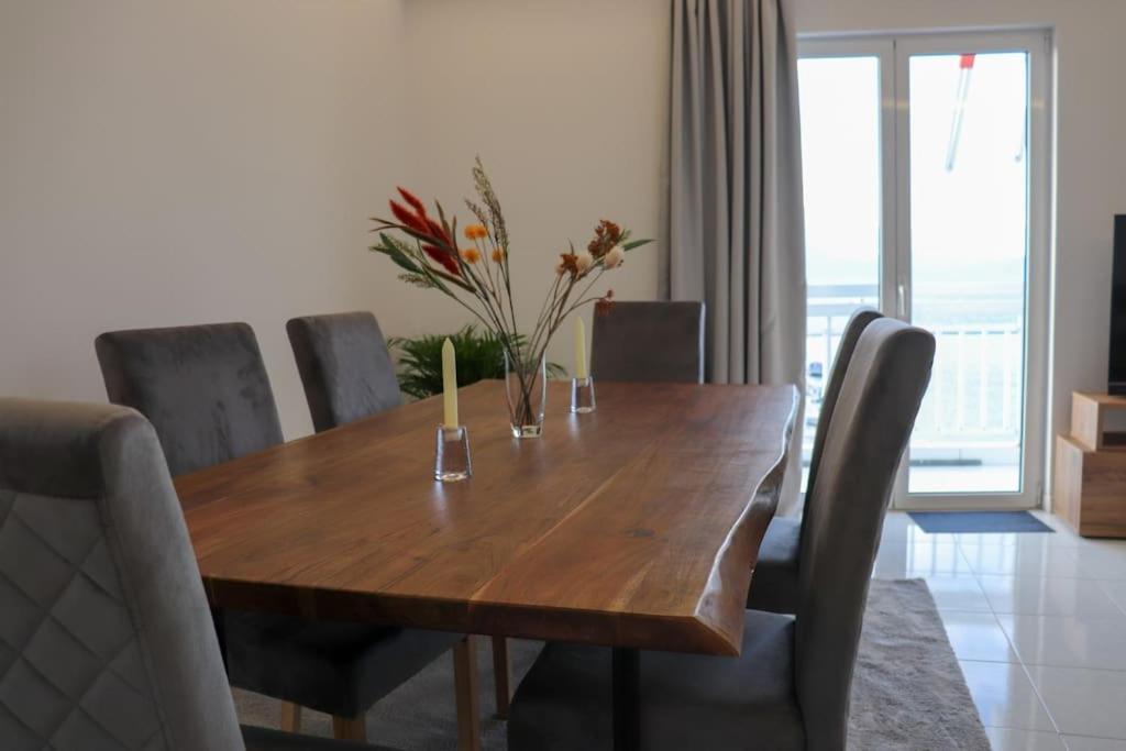 Superior Double With Stunning Sea View. Dt *
